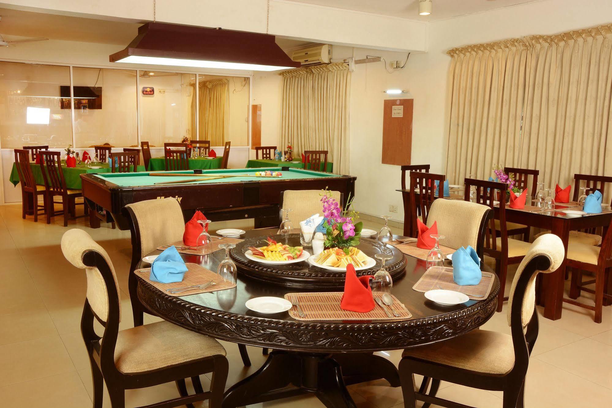 Mount Breeze Hotel Dehiwala-Mount Lavinia Ngoại thất bức ảnh