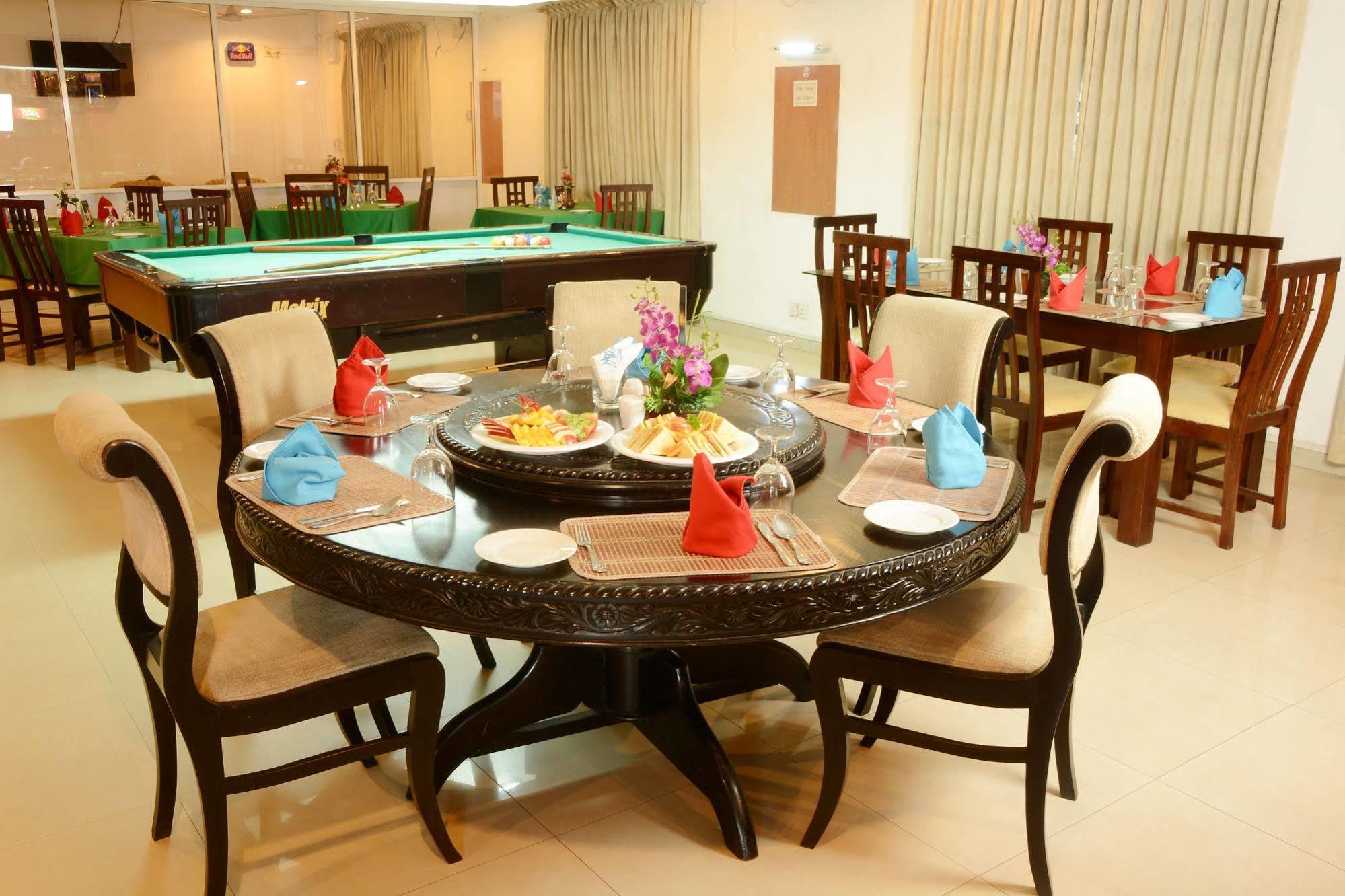 Mount Breeze Hotel Dehiwala-Mount Lavinia Ngoại thất bức ảnh