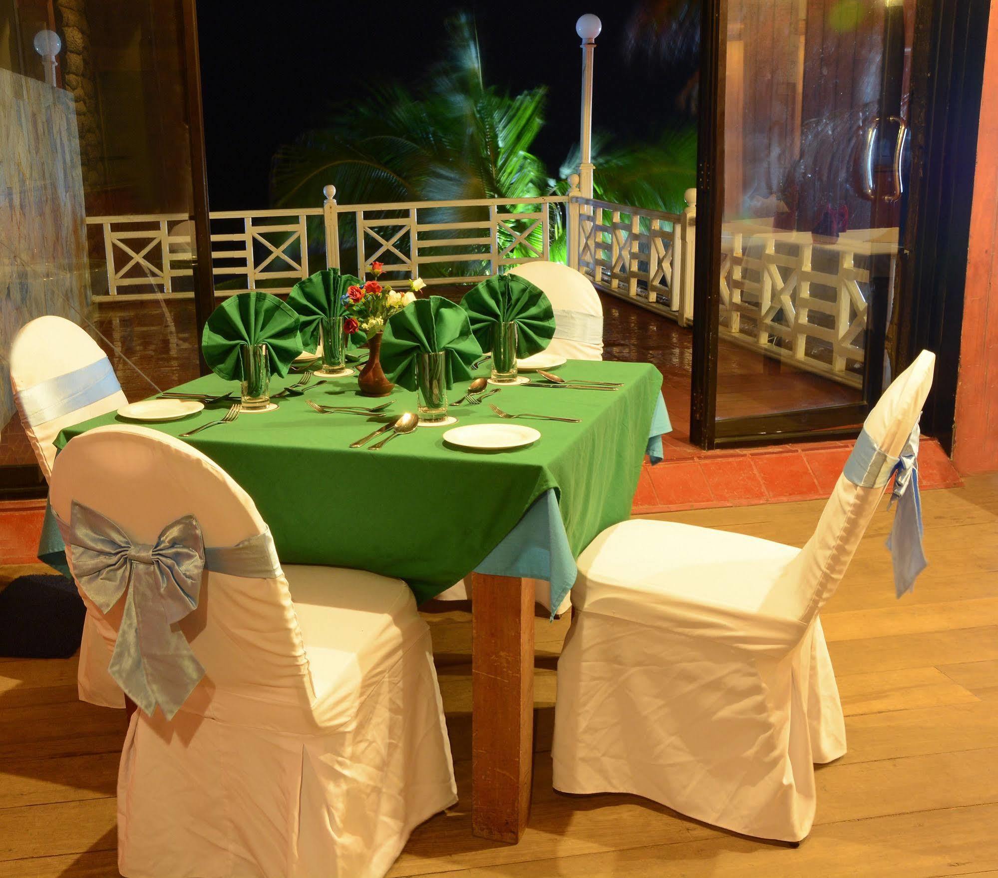 Mount Breeze Hotel Dehiwala-Mount Lavinia Ngoại thất bức ảnh
